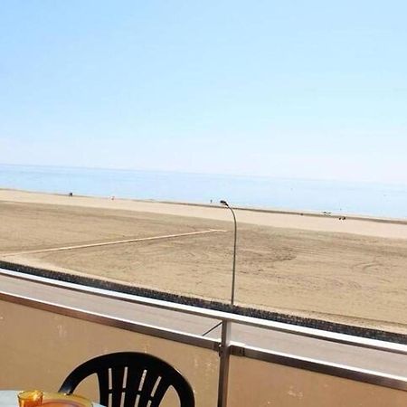 Appartement 3 Pieces Avec Parking, A 10M De La Plage - 6 Couchages - Fr-1-229C-171 Port-la-Nouvelle Bagian luar foto