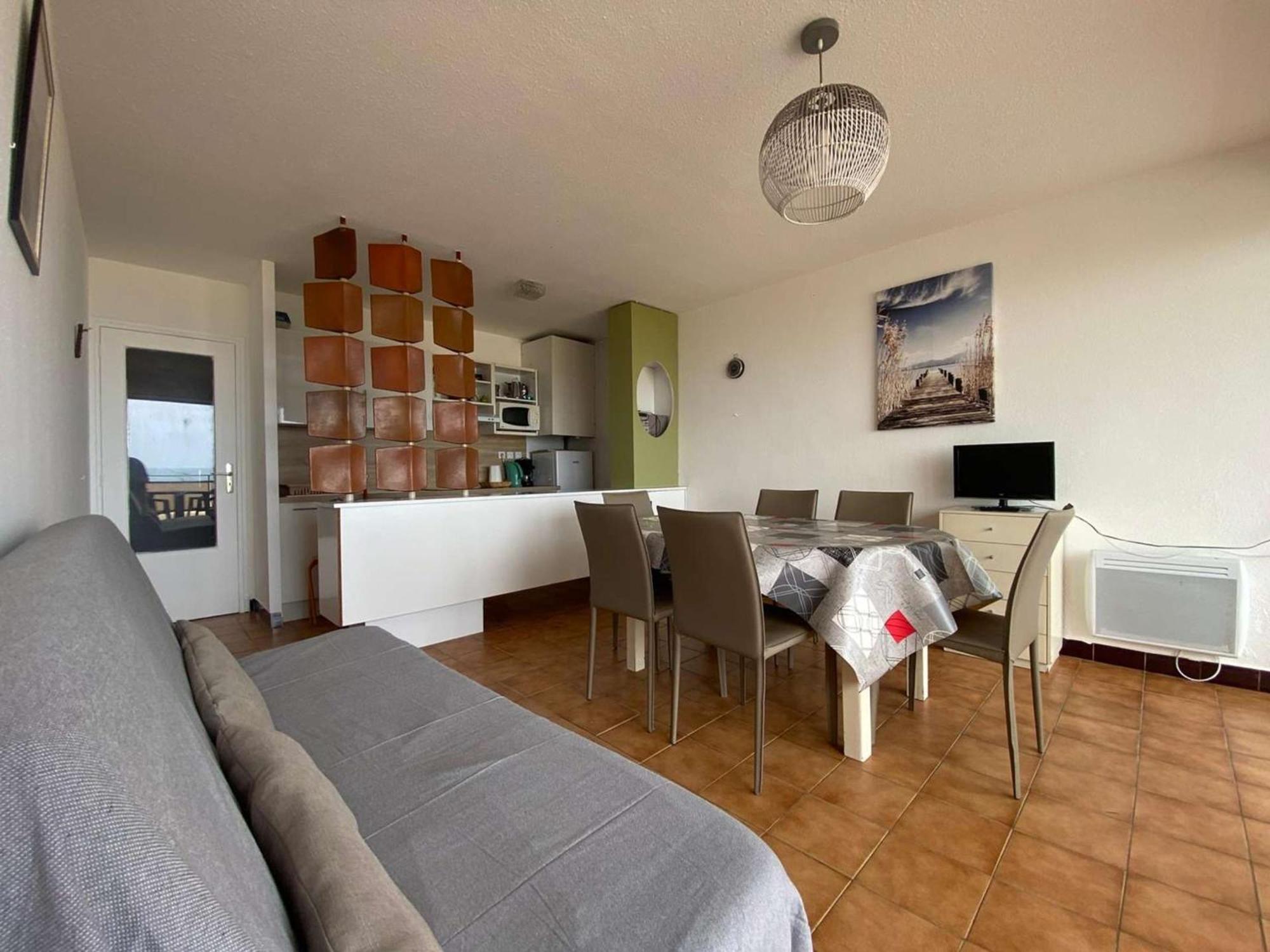 Appartement 3 Pieces Avec Parking, A 10M De La Plage - 6 Couchages - Fr-1-229C-171 Port-la-Nouvelle Bagian luar foto