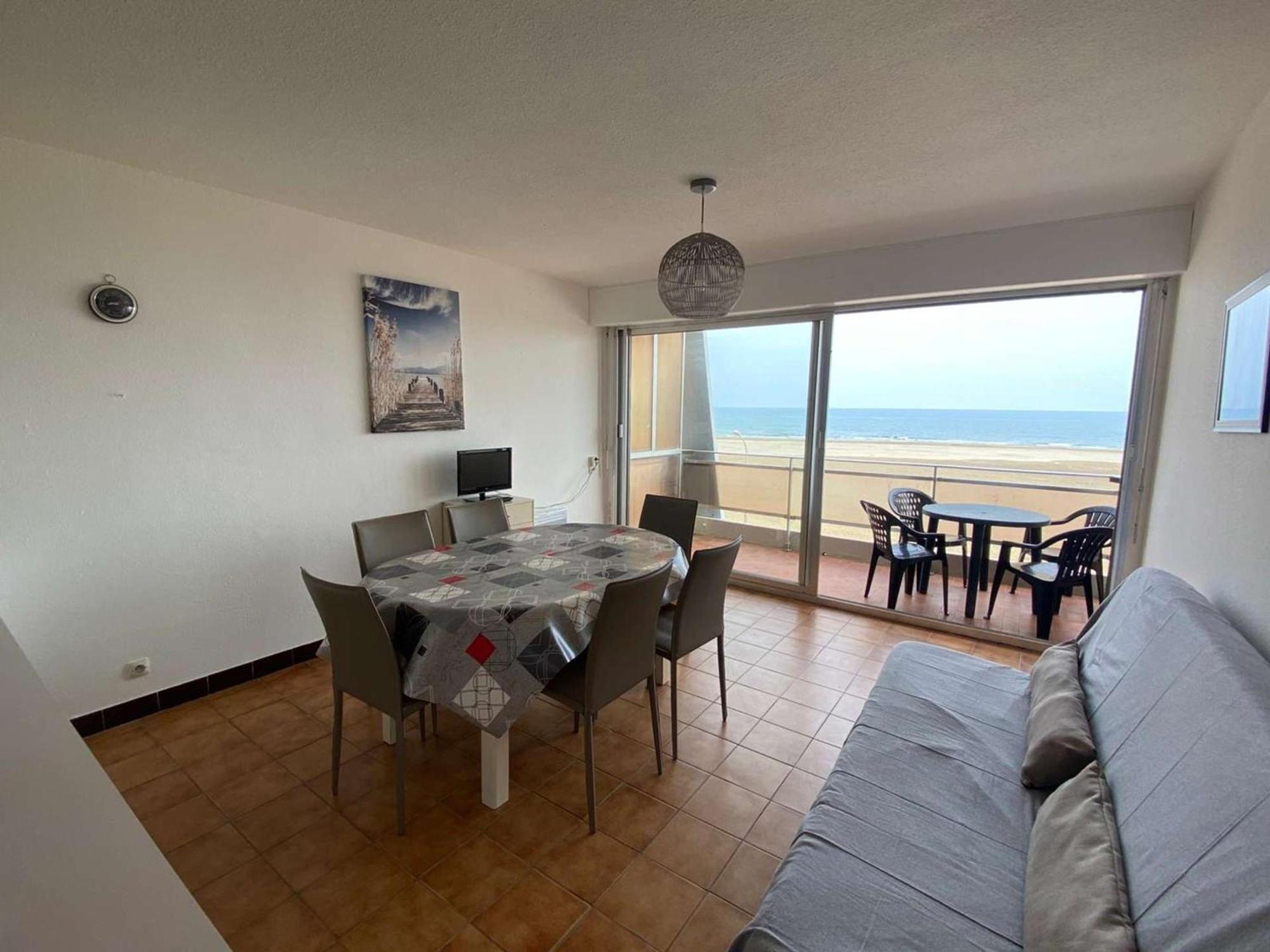Appartement 3 Pieces Avec Parking, A 10M De La Plage - 6 Couchages - Fr-1-229C-171 Port-la-Nouvelle Bagian luar foto